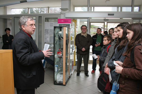 Učenicima je o Ivanu Goranu Kovačiću govorio knjižničar Jerko Barišić