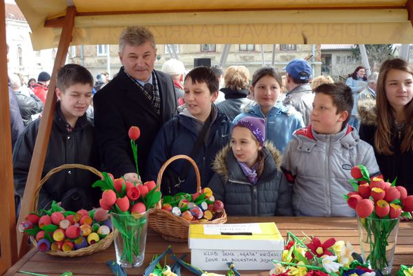 Učenike je pohvalio i gradonačelnik Branko Hrg