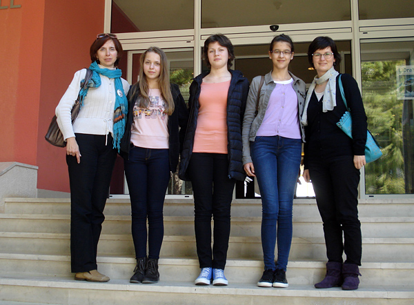 Dorotea, Matea i Zrinka s mentoricama