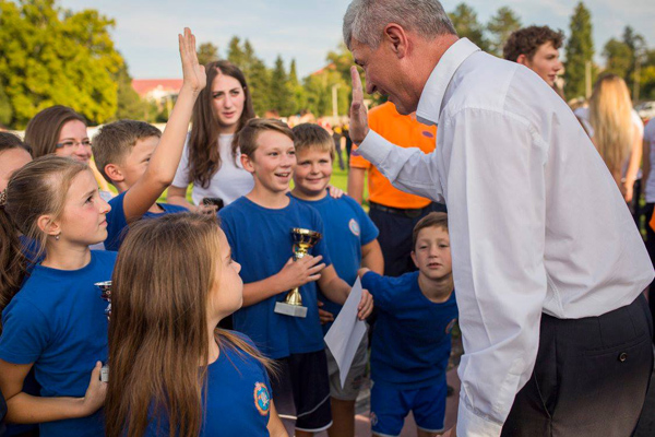 Gradonačelnik s učenicima OŠ Ljudevita Modeca